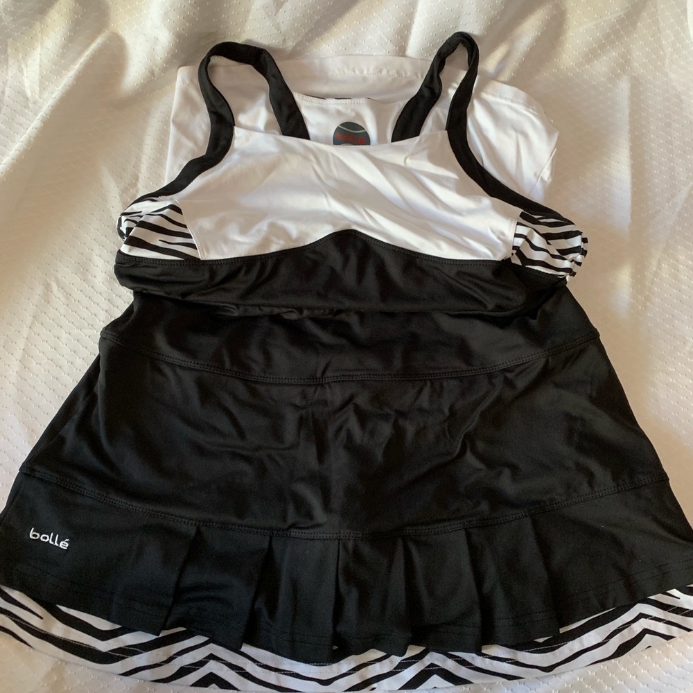 Bolle tennis top and skirt